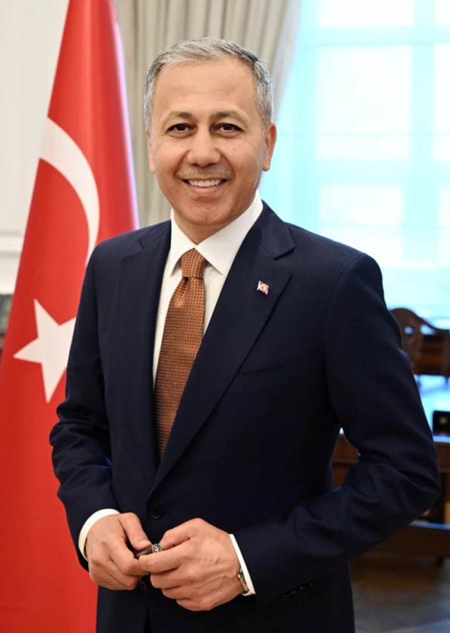 15 suçlu Türkiye'ye getirildi