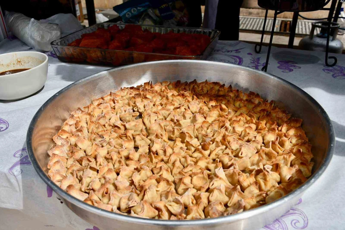 Birbirinden güzel lezzetler vatandaşlarla buluştu