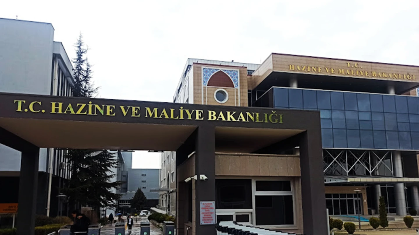 Hazine ve Maliye Bakan Yardımcılığı görevine Gelir İdaresi Başkanı Bekir Bayrakdar getirildi