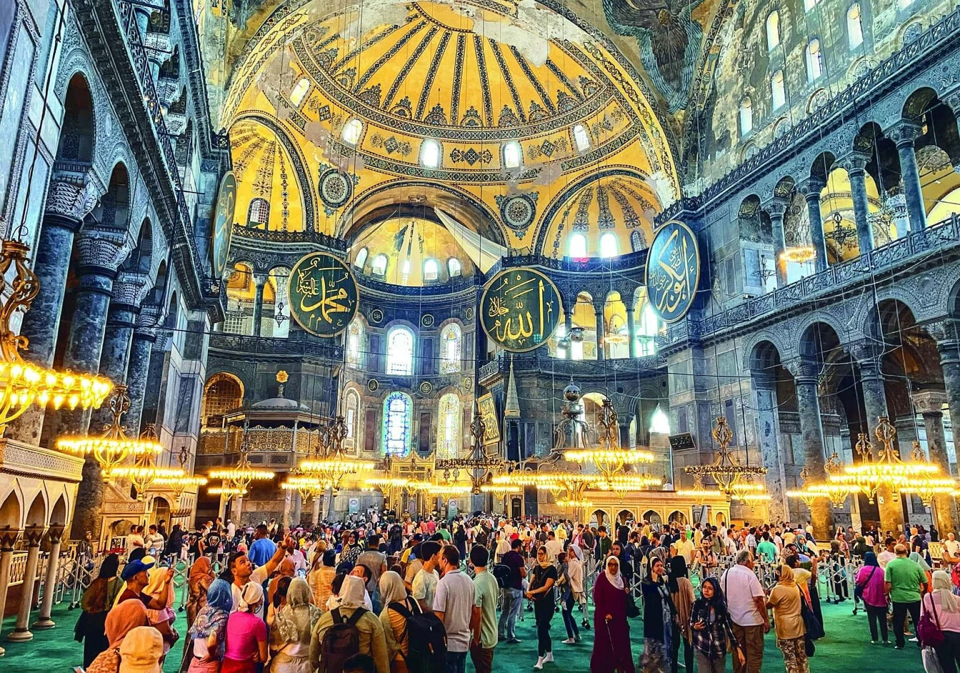 Ayasofya-i Kebir Camii ziyaretçiyle rekor kırdı