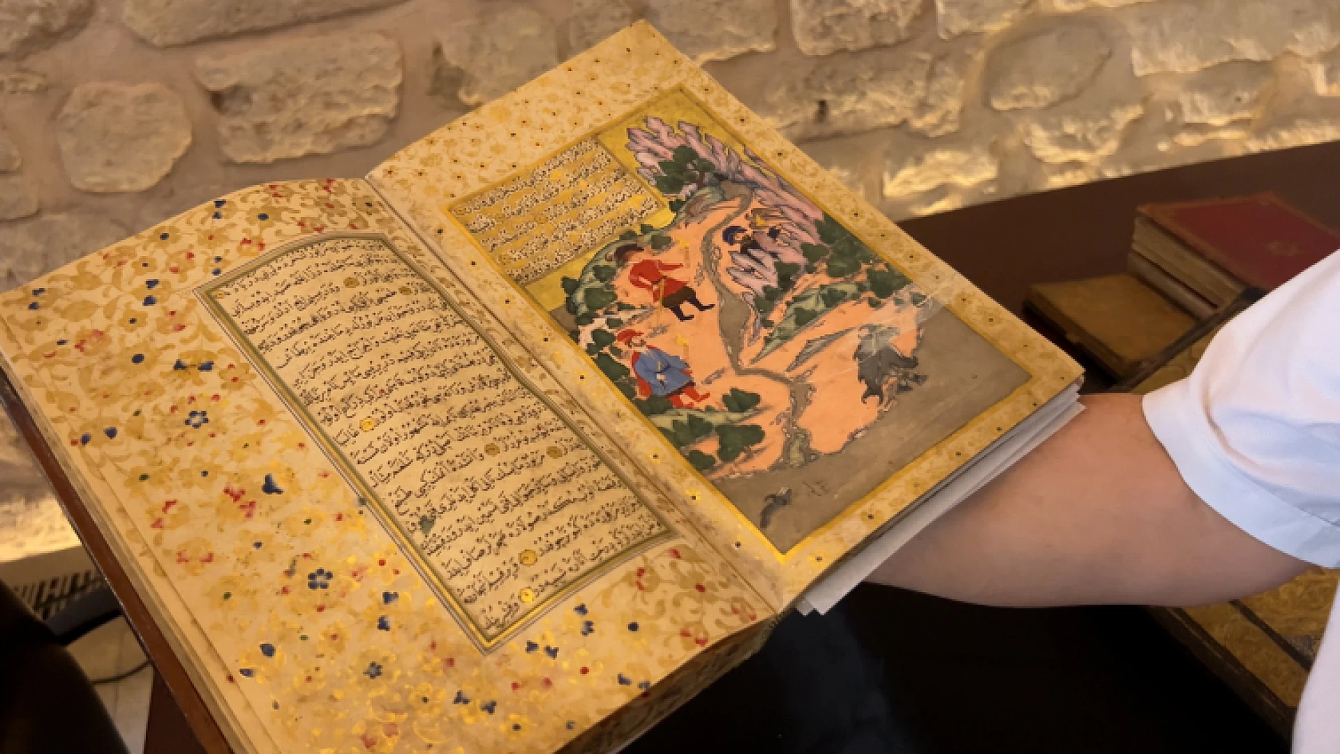 Geçmişin bilgeliği Beyazıt Yazma Eser Kütüphanesi’nde yaşıyor