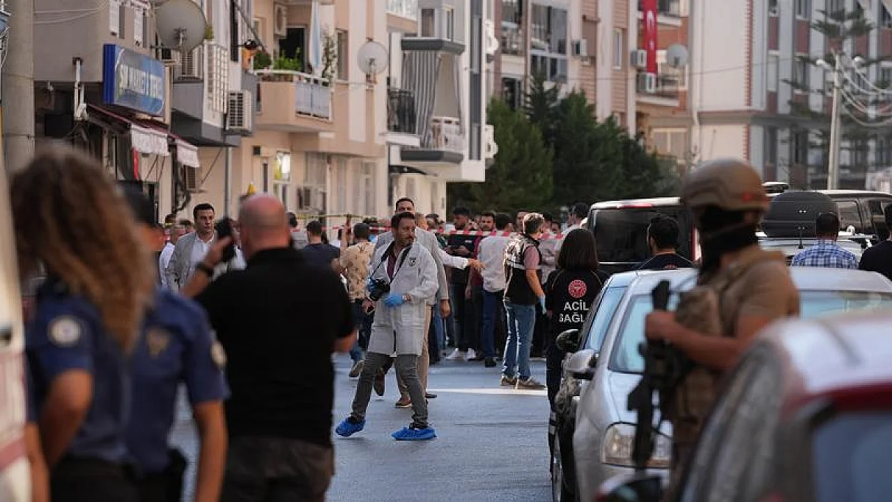 İzmir'de polis merkezine silahlı saldırı