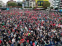 Sumud Filosuna destek için İzmit’te binlerce kişi bir araya geldi
