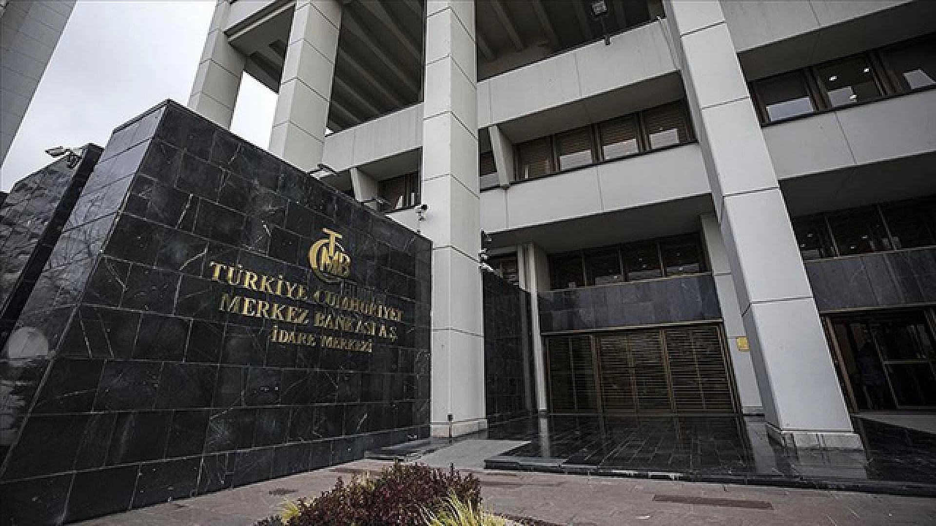 Merkez Bankası gece yarısı duyurdu... O oranlar değişti