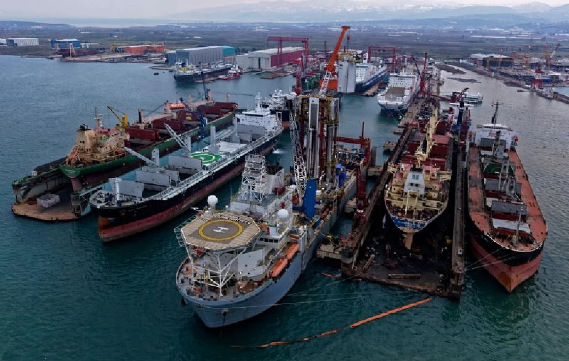 Altınova Belediyesi, 38 yaşında