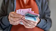 Emeklilerin maaş ve ikramiyeleri bayram öncesi ödenecek