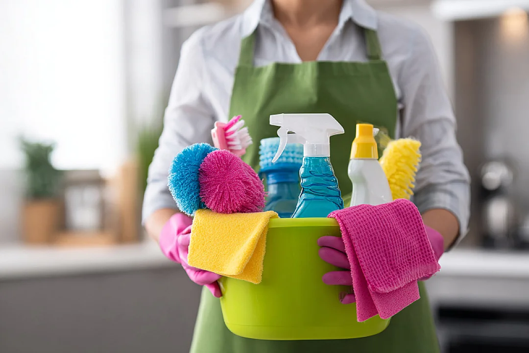 Çamaşır suyu ve asit içeren ürünlerin birlikte kullanımı tehlikeli