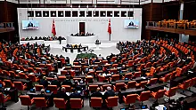 Sosyal medya ve doğum izni düzenlemeleri yasalaştı