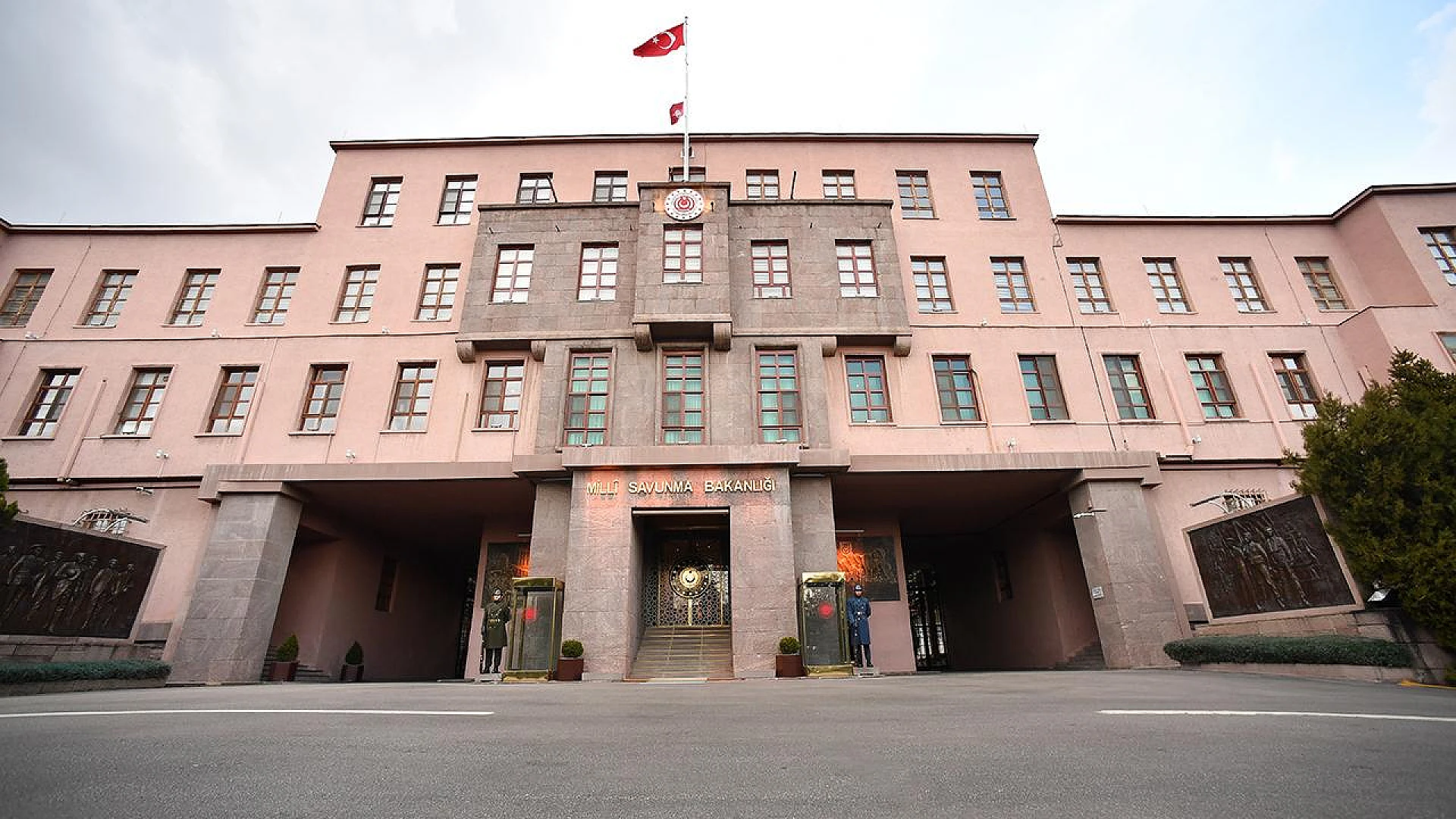TSK, deniz yetki alanlarındaki hak ve menfaatlerimizi korumaya kararlılıkla devam edecek