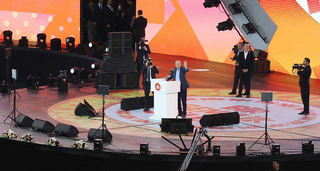 Cumhurbaşkanı Erdoğan, Turka Kocaeli Stadyumu'nda gençlerle buluştu