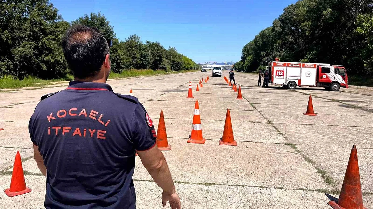 AFAD ekiplerine zorlu şartlar için ileri sürüş eğitimi