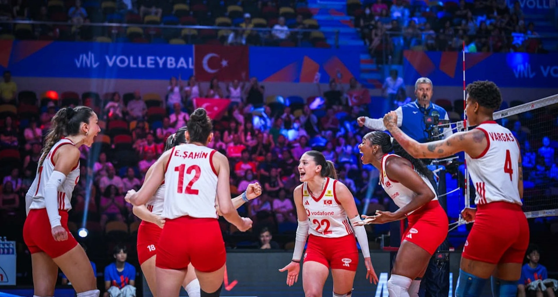 A Milli Kadın Voleybol Takımı, Milletler Ligi’nde yarı finale yükseldi
