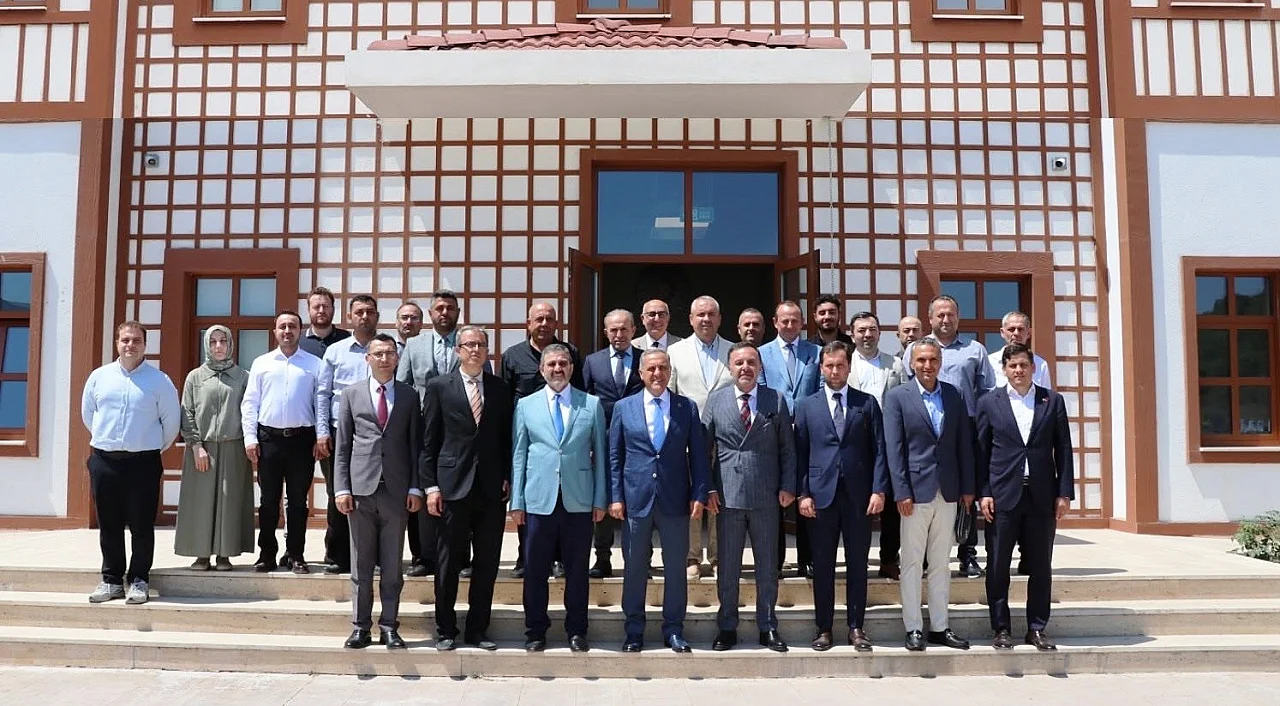 Yalova Valisi Ahmet Hamdi Usta, yatırımları yakından takip ediyor