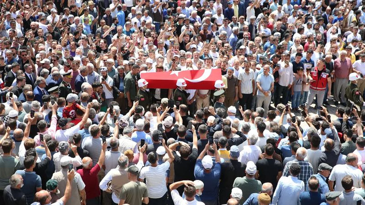 Metan gazına maruz kalarak şehitlerimiz son yolculuklarına uğurlandı