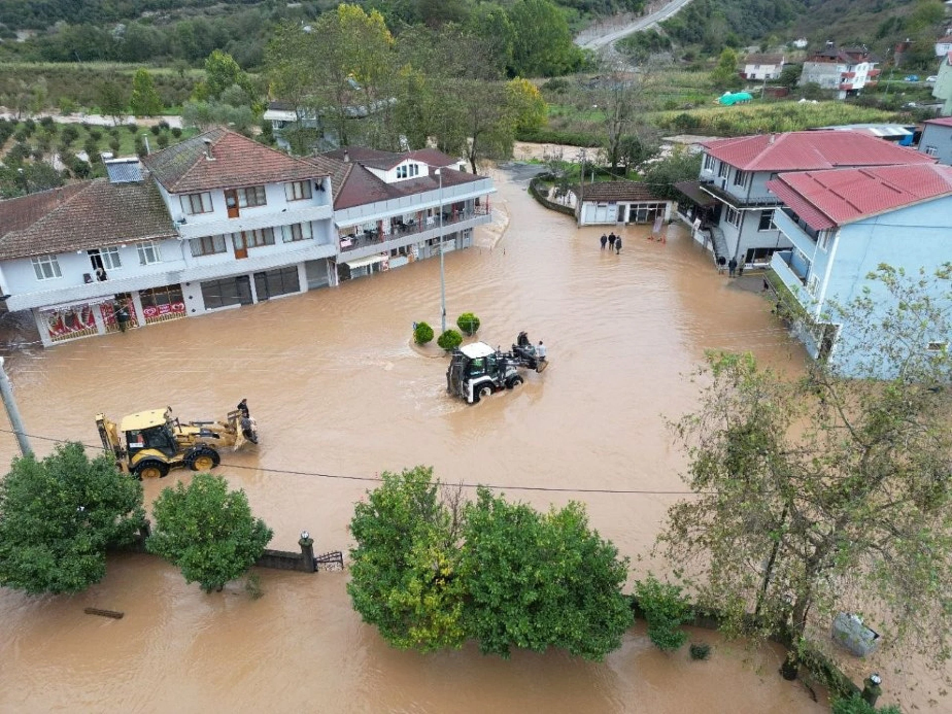 Sular 50 santimetreye ulaştı