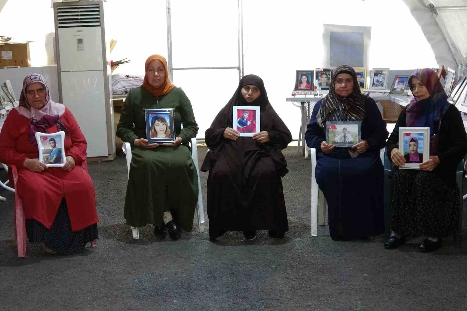 Diyarbakır annelerinin HDP önündeki nöbeti sürüyor