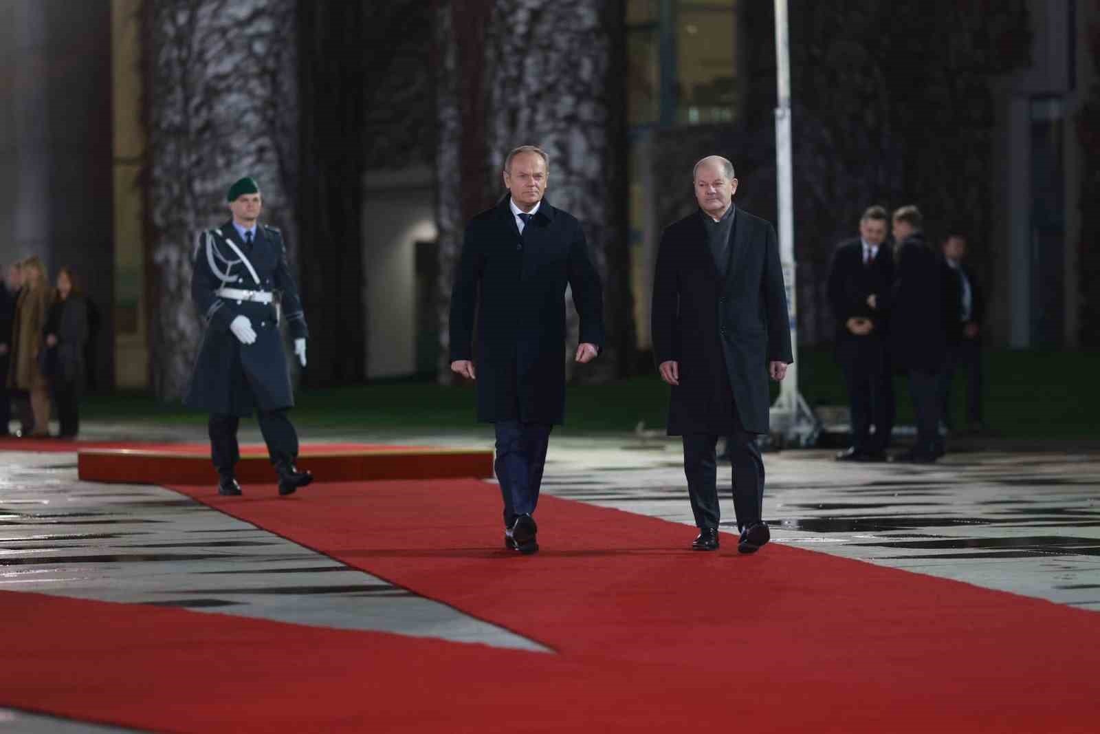 Polonya Başbakanı Tusk: “AB olarak askeri açıdan Rusya’dan daha zayıf olmamız için hiçbir sebep yok”