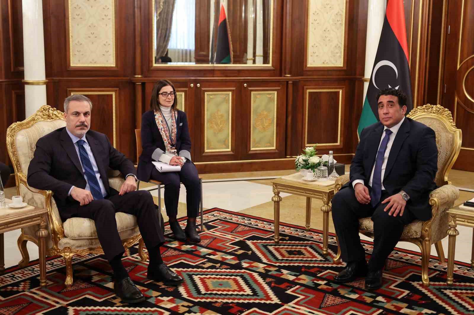 Dışişleri Bakanı Fidan, Libya Başkanlık Konseyi Başkan Yardımcısı El Menfi ile görüştü