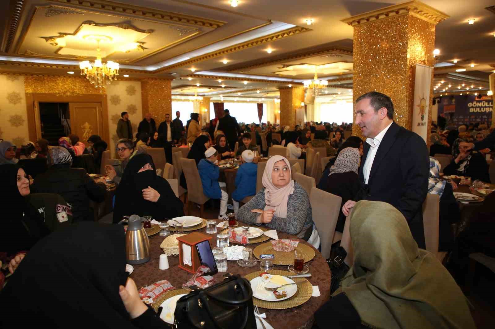 Sultanbeylili kadınlardan Ali Tombaş’a tam destek